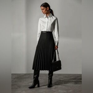 NWT Zara Gray Pleated Buttoned Skirt 7149/266 Size M